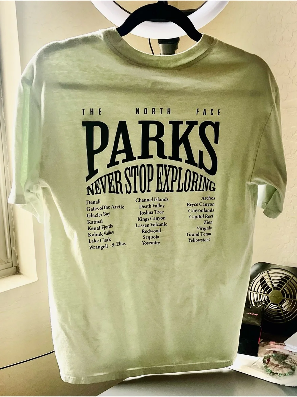 The North Face Women XS Parks Never Stop Exploring National Park Graphic Tee GUC - Picture 9 of 11